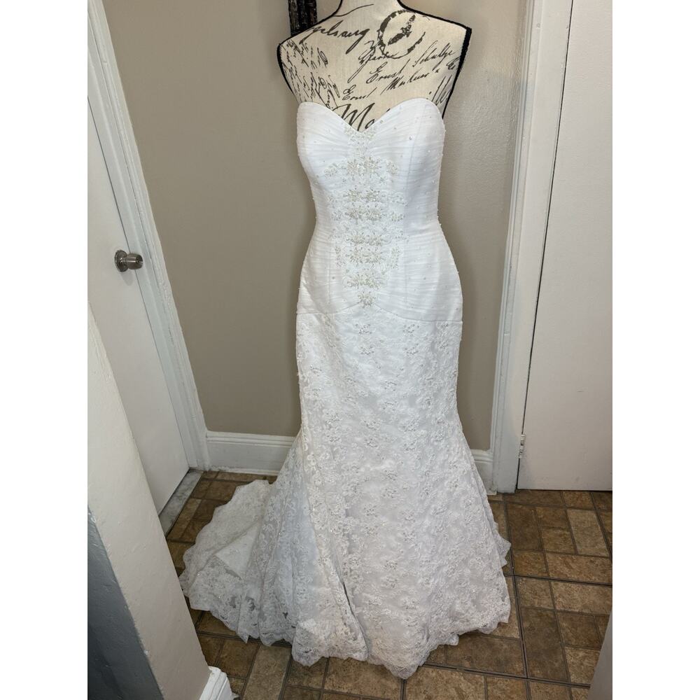 White OLEG CASSINI Crl277 Wedding Dress Size 6- Pre Owned
